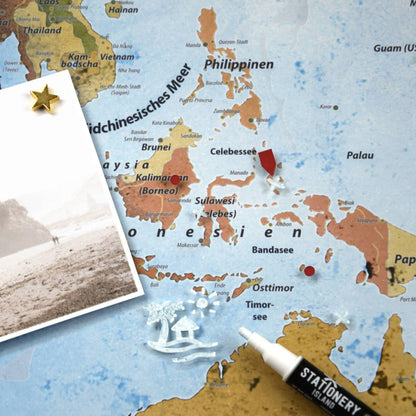Magnetic Glass Picture - World Map Ice
